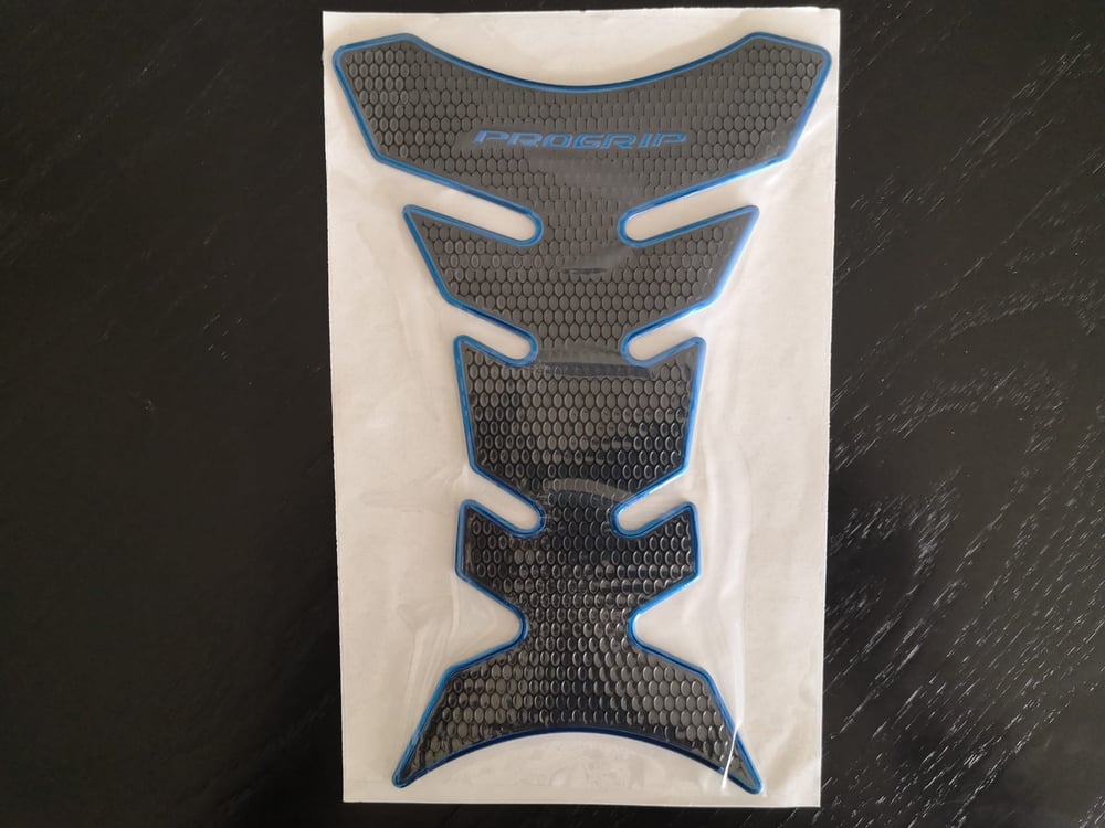 ProGrip Carbon Fiber Tank Pads (Colored Outline)