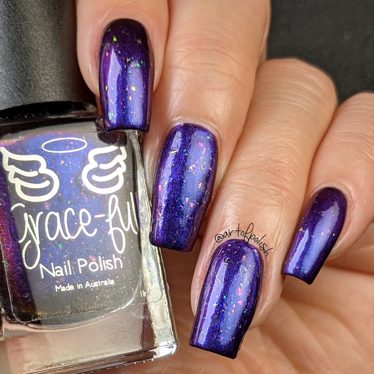 22 Scary-Good Halloween Nail Designs | Darcy