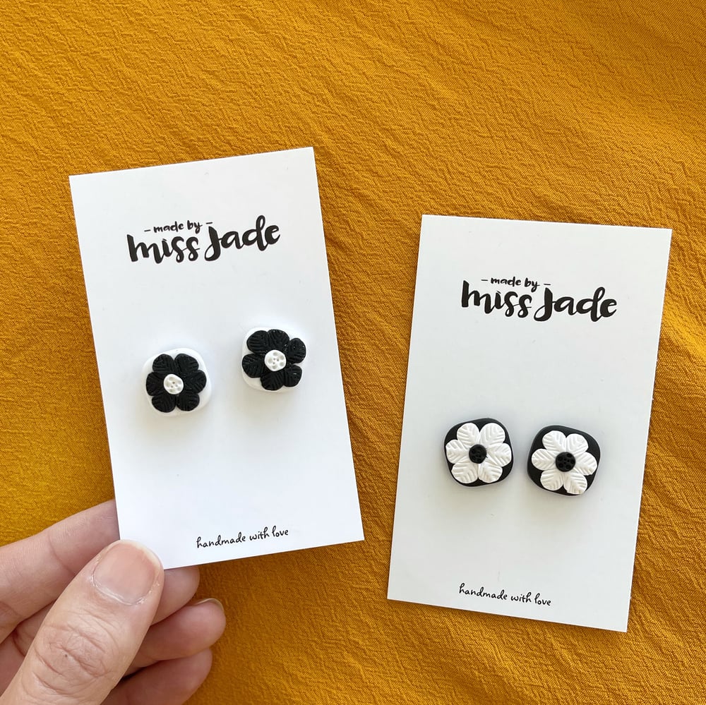 Image of White/Black Square Flower Studs