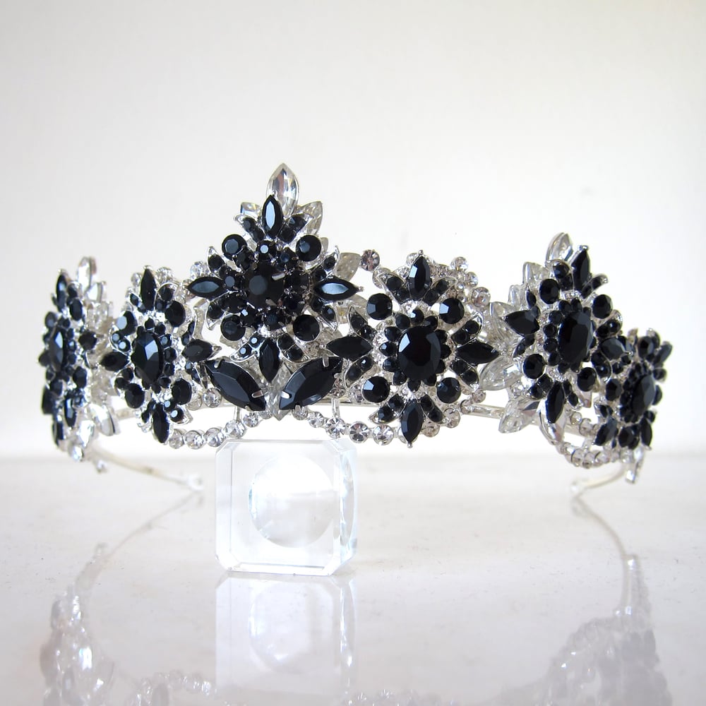 Image of Queen of Darkness tiara