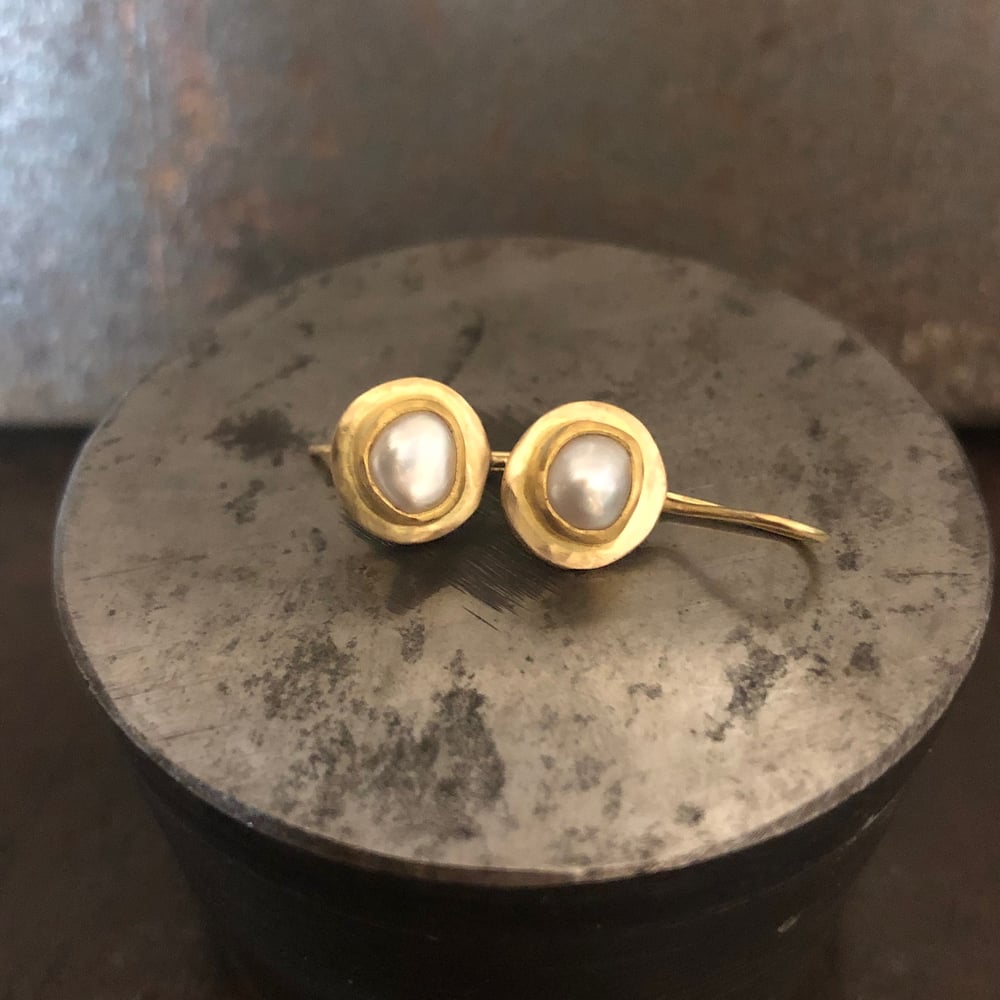 Image of Hooked Pearl Earrings