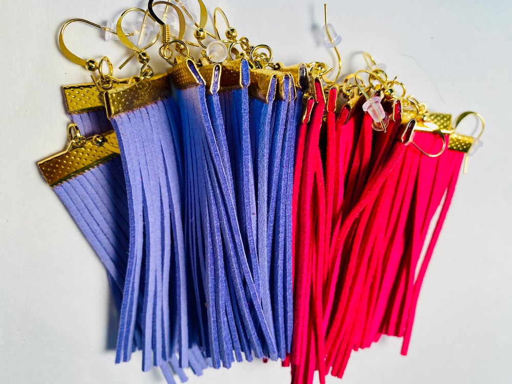 Image of SOLID COLOR FRINGE EARRINGS