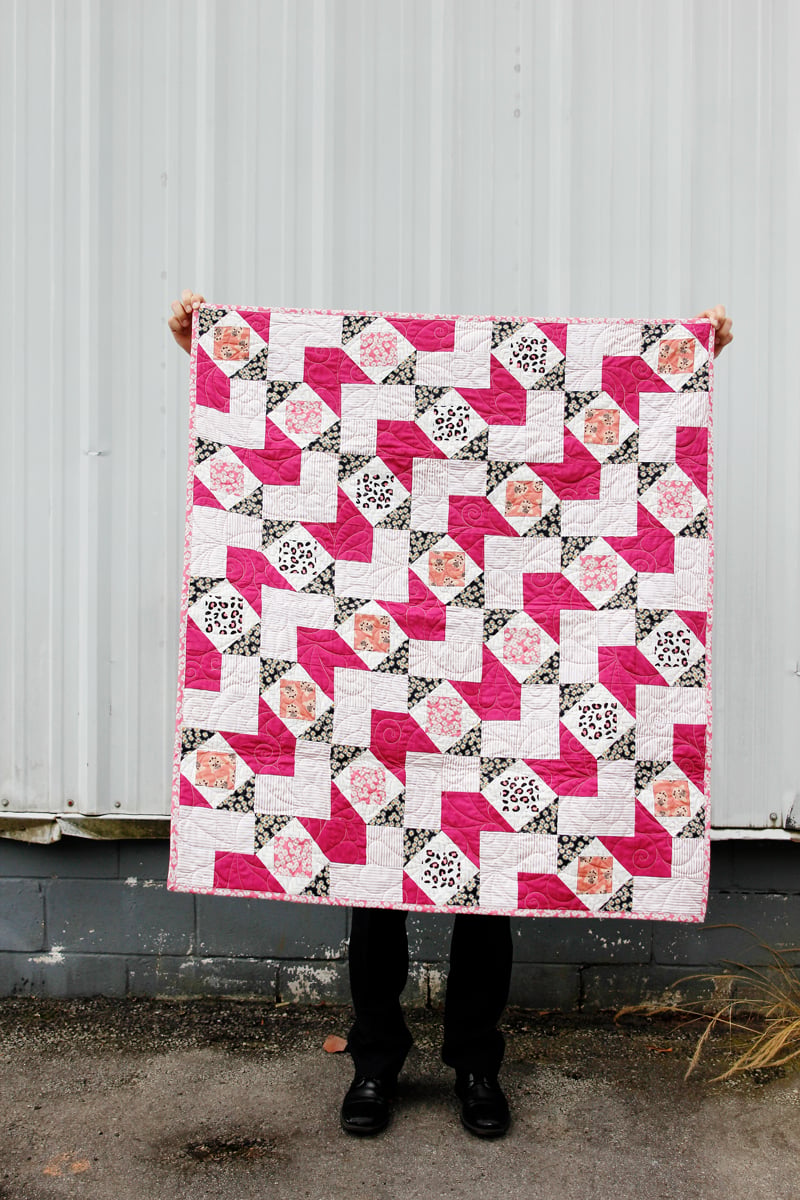 Image of HEARTS AND DARTS QUILT PDF Pattern