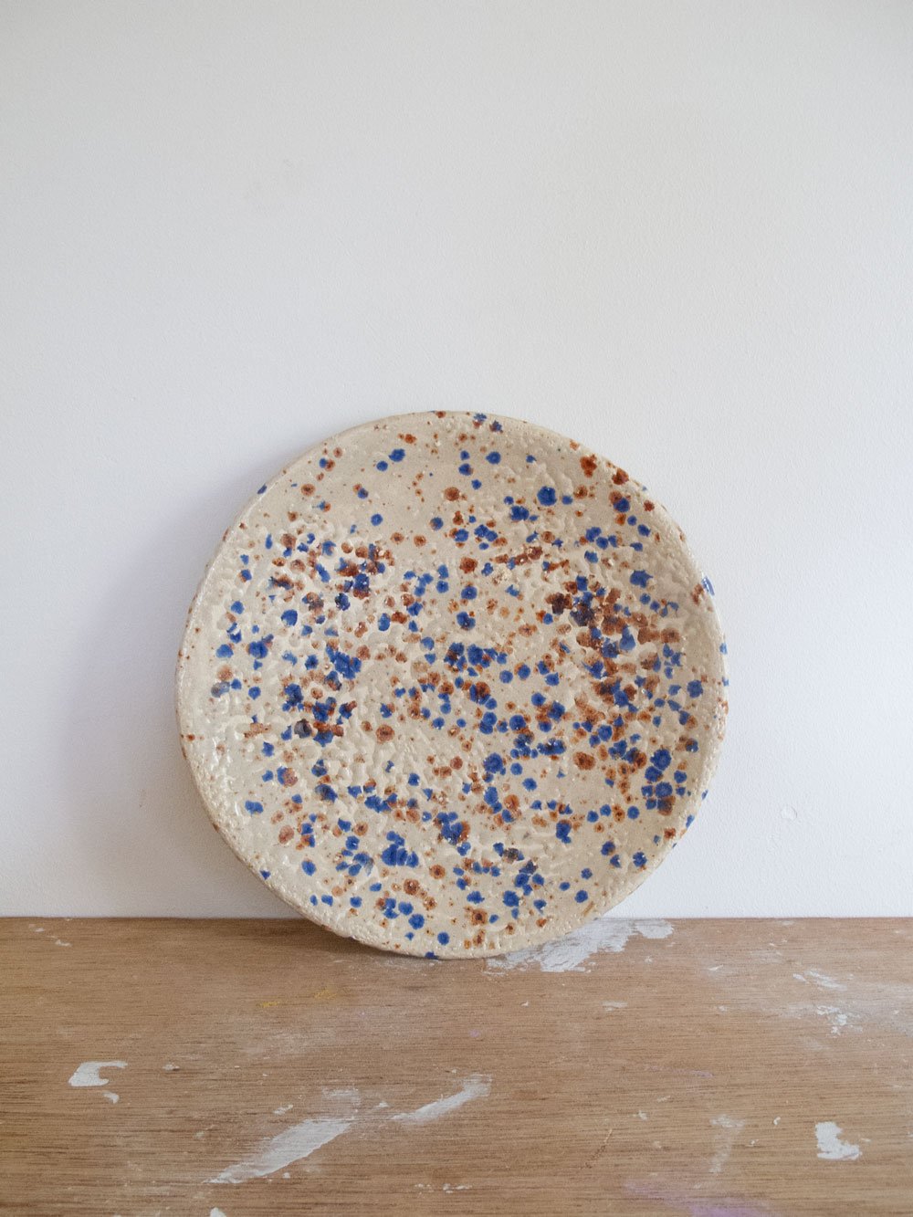 Image of speckled plate