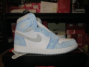 Image of Air Jordan I (1) Retro High OG "Hyper Royal/Light Smoke"