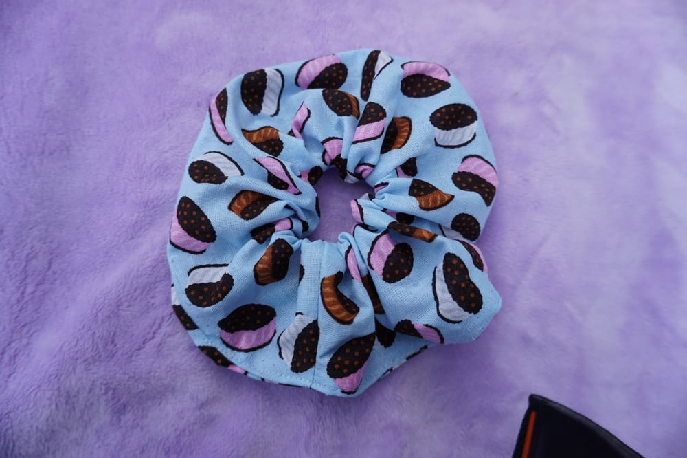 Image of Ice Cream Sandwich Scrunchie