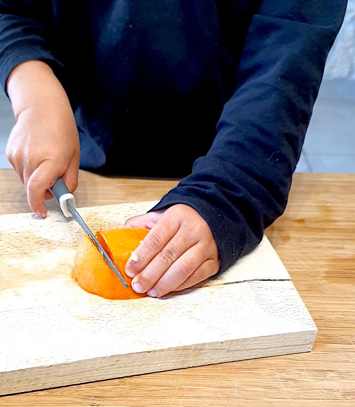 Couteau en bois pour enfant méthode Montessori