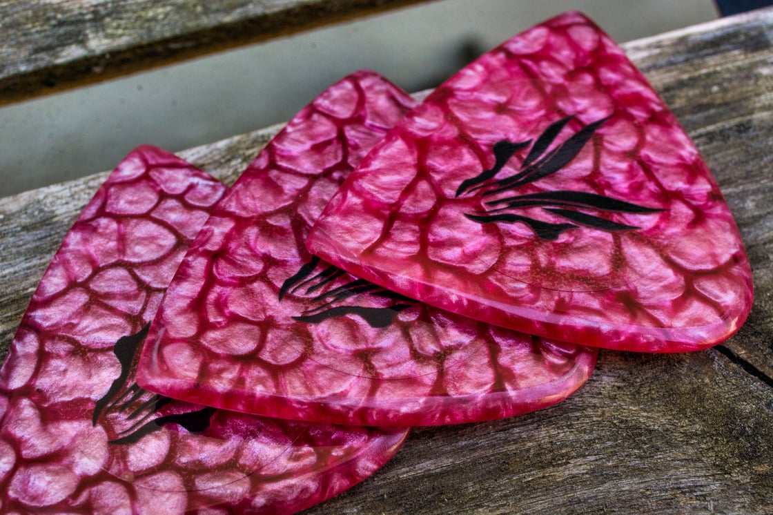 Image of 3mm 'Pink Lava' plectrums