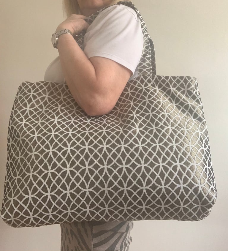 Gold Patterned Bag 