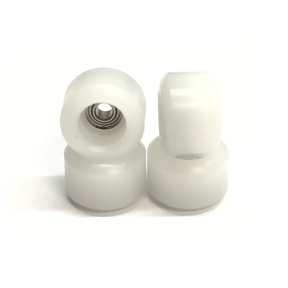 DK PLASTIC WHEELS WHITE
