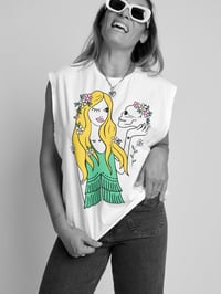 Image 3 of CAMI CHICA HACIENDO BIEN BLANCA