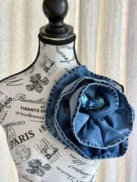 Image 1 of UpTie Indigo Statement Bloom