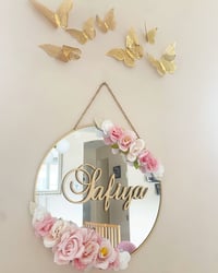 Image 3 of Miroir fleuri 30cm avec prénom 