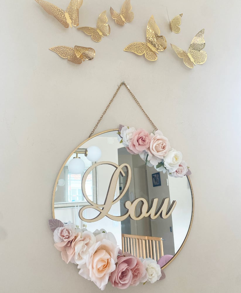Image of Miroir fleuri 30cm avec prénom 