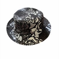 Billion Rose Bucket  (Black)