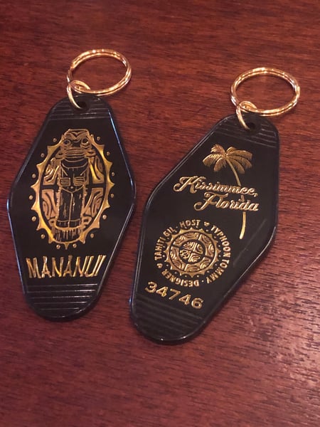 Image of Mananui Vintage Hotel Keychain