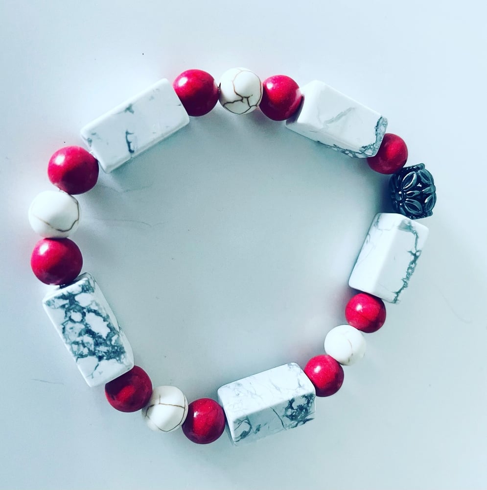 Image of Red and White Howlite Mix 