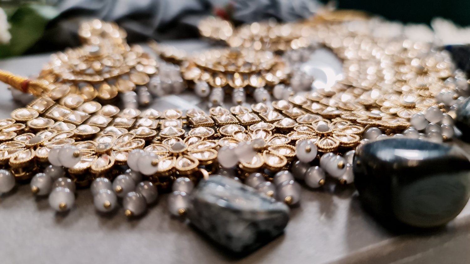 Image of GRACE WITH GREY STONES 