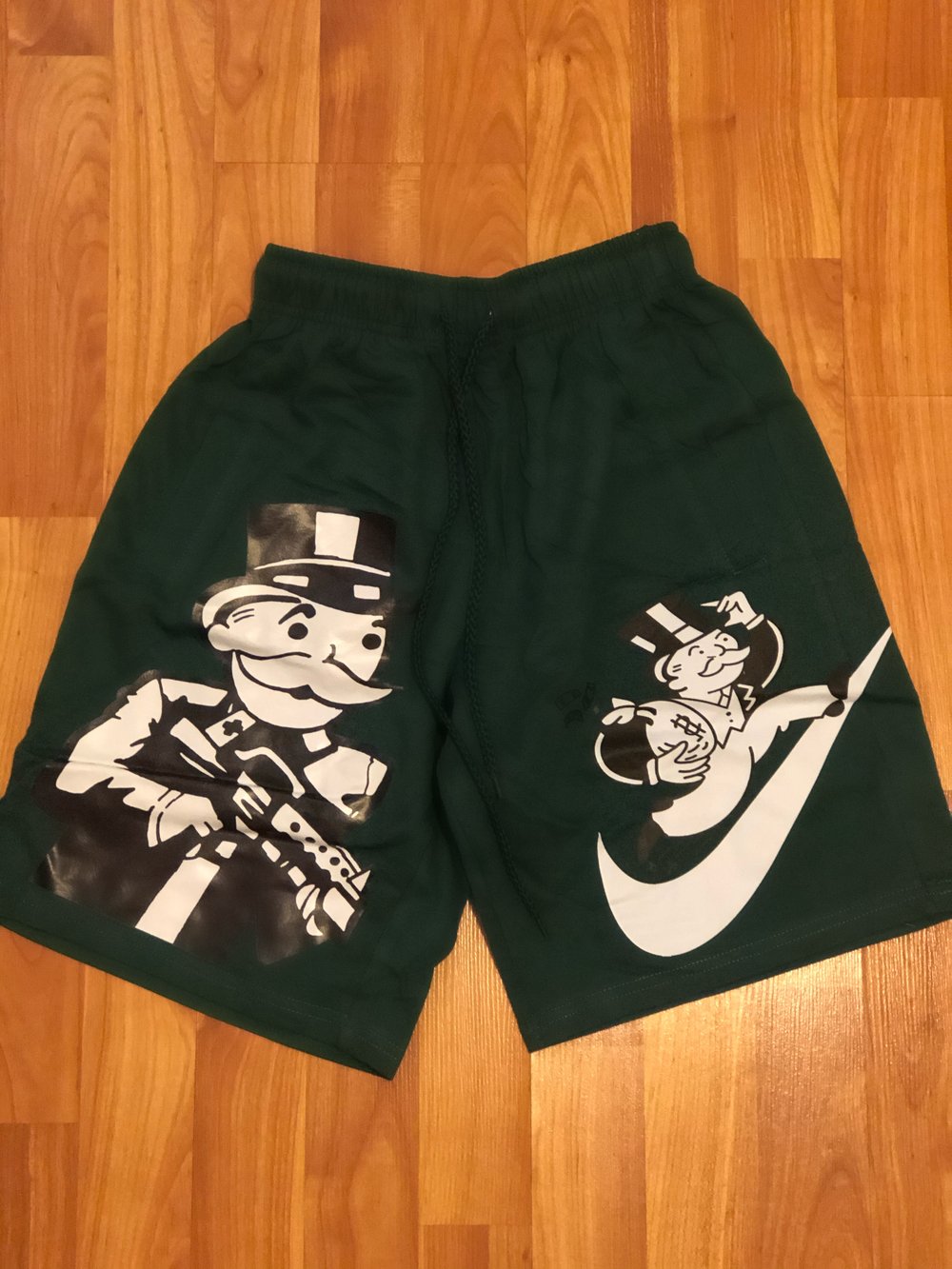 Image of Monopoly game