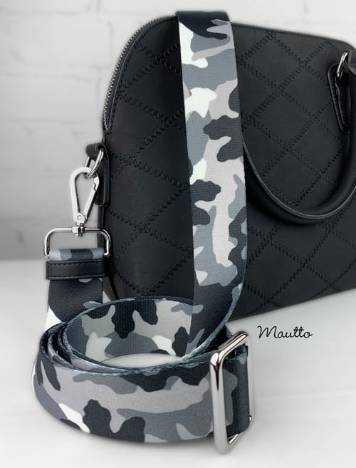 Image of Snow/Winter Camouflage Bag Strap - 1.5" Wide Nylon - Adjustable Length - Tear Drop Shape #14 Hooks