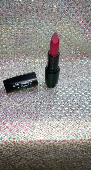 “Beauty” Black Tube Moisturizing Lipstick