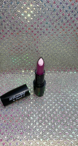 “Heroine” Black Tube Moisturizing Lipstick 