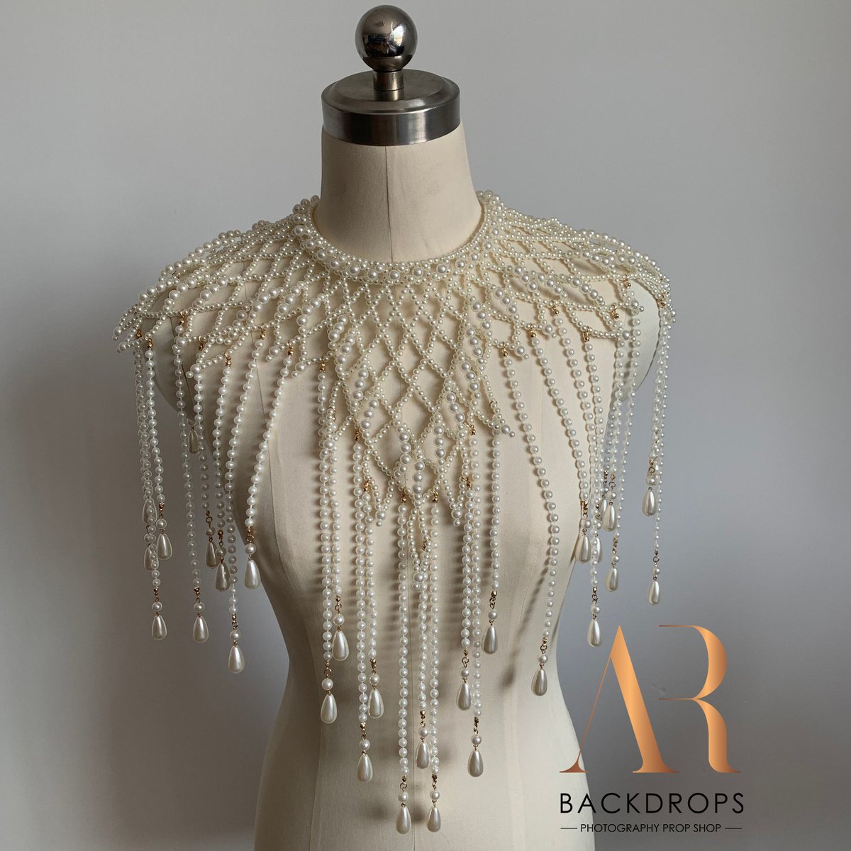 Adelaide Necklace Arbackdrops