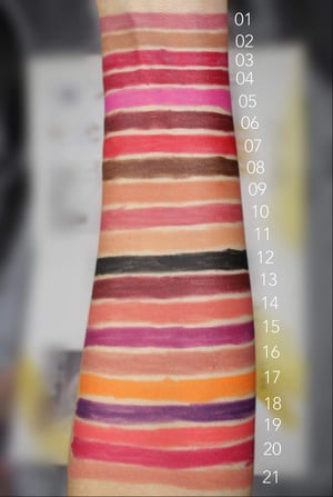 Colored Lip Pencils (Please refer to color chart in photos)