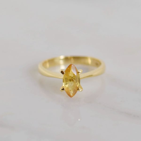 Image of Natural Honey Yellow Sapphire marquise cut 14k gold 4 claws ring