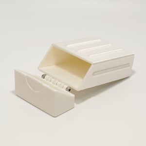 Image of SEWNSEWN - Cigg STL Box (Shiny White)