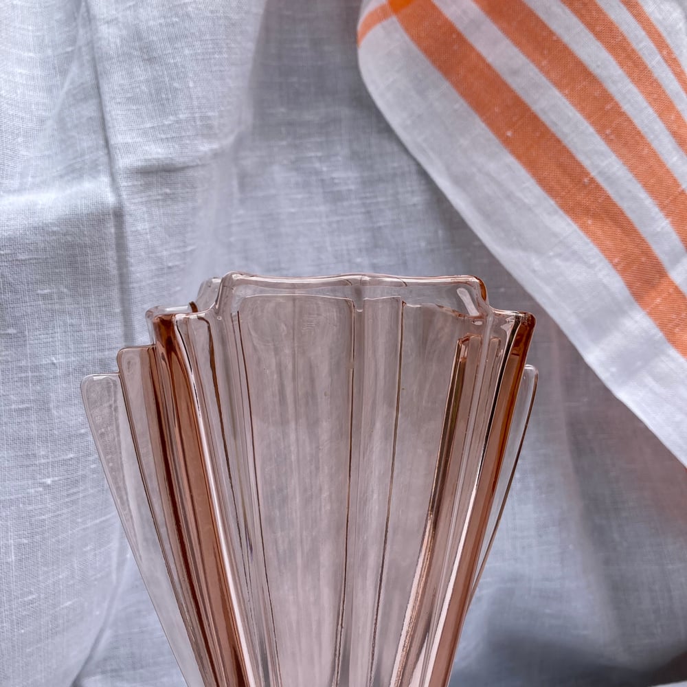 Image of Art deco pink glass vase 