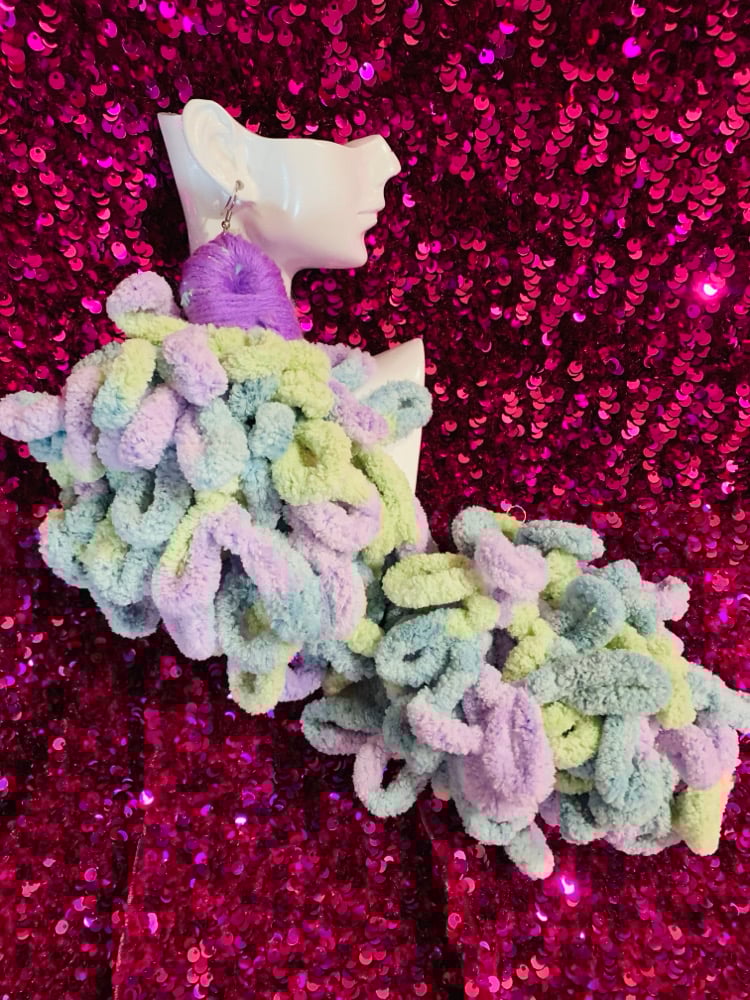 Image of Lavender Earrings