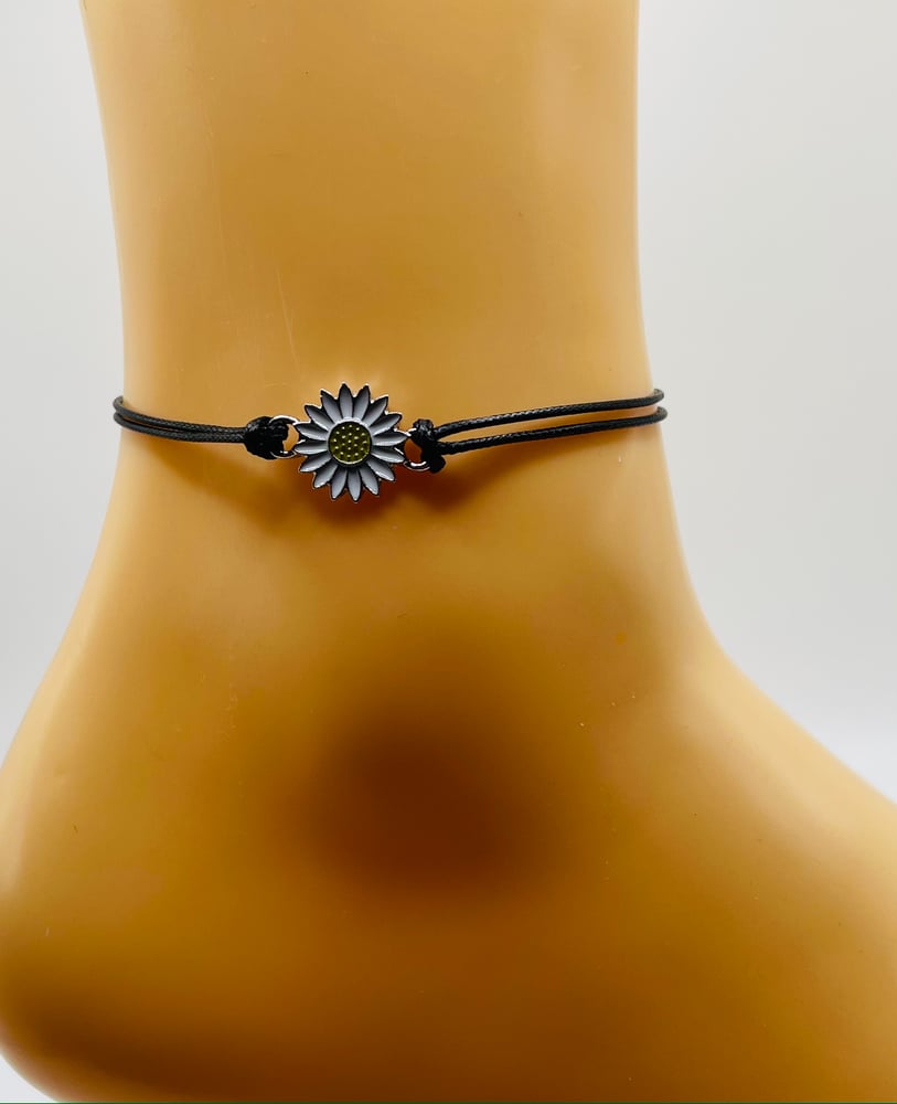 Image of Daisy Anklet