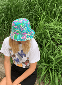 Groovy butterfly print reversible bucket hat