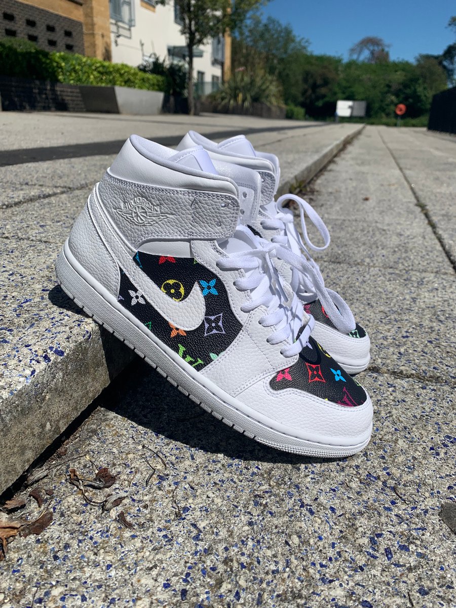 Black rainbow Lv s White jordan 1 s