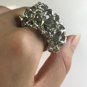 Fungi World Ring | Size 7.5/8