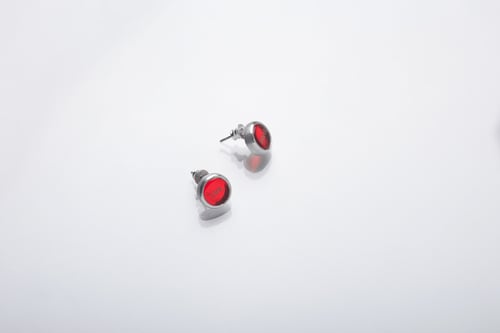 Image of "Light of the Sun" silver earrings with red acrylic glass 10mm · LUX SOLIS ·