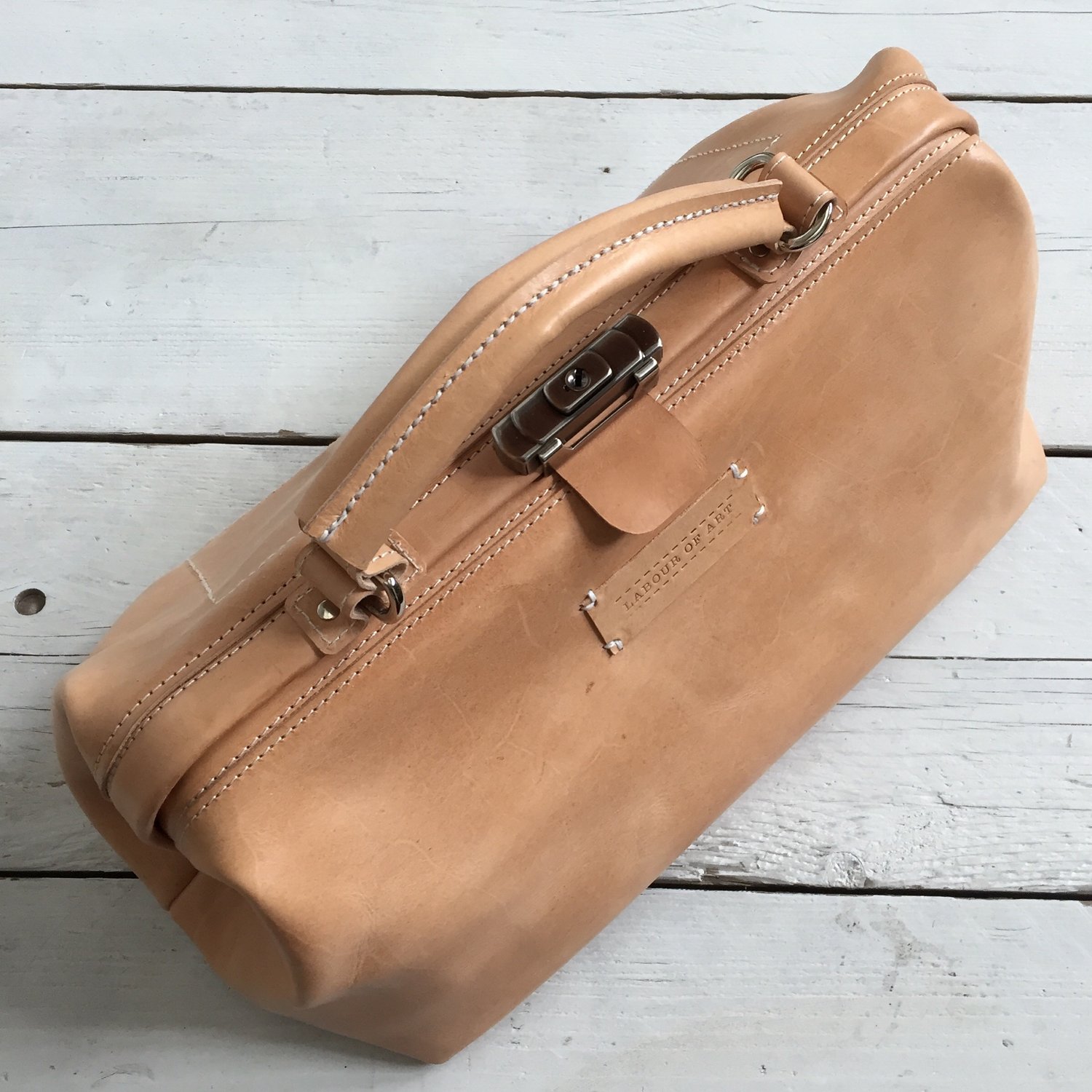 Image of Rectangular Leather Doctors Bag, Pale Nude Vegtan Frame Bag, Medium Vintage Style Case