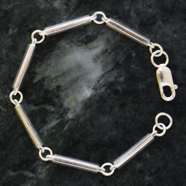 Image of Hexagon point links solid silver bracelet