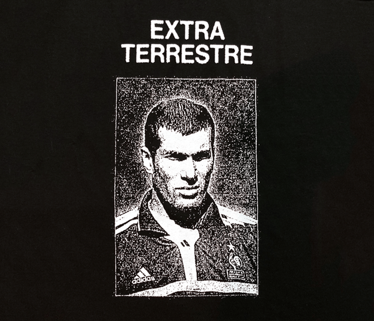 Image of "EXTRA TERRESTRE" T-SHIRT *** BLACK