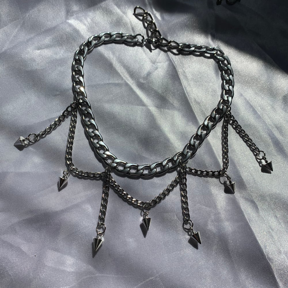 Image of spike chain