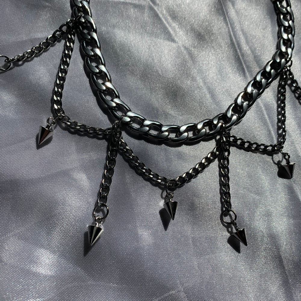 Image of spike chain