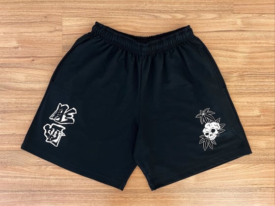 Image of Skull Shorts