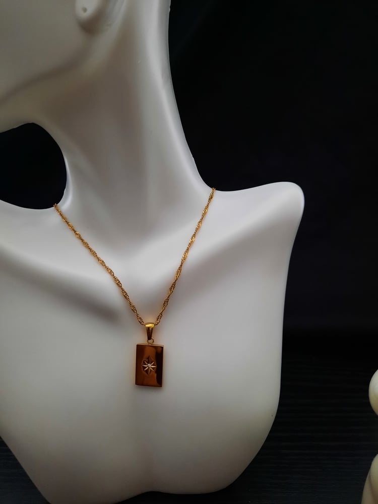 Image of Essential Chain/Necklace Collection