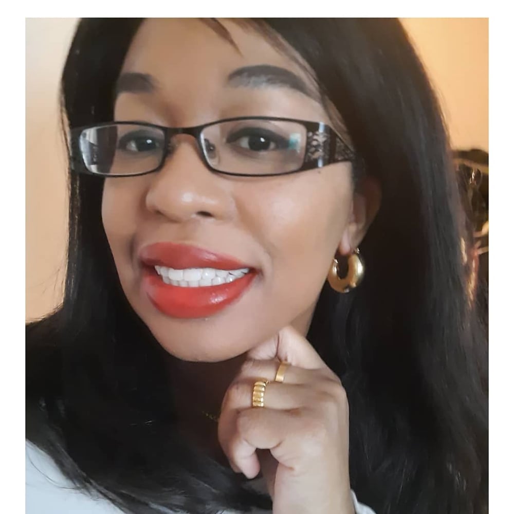 Image of Essential Earring Collection 