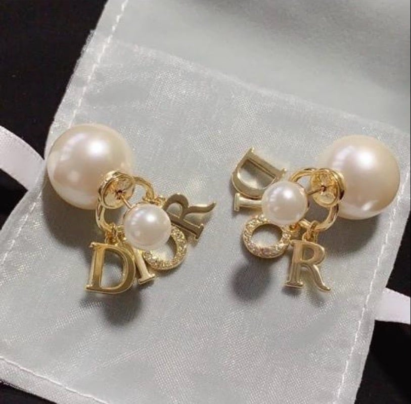 Dio* gold plated earrings 
