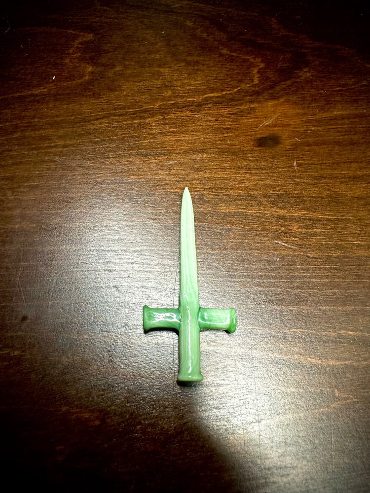 Image of GT Series Puffco Green Flourish sword  