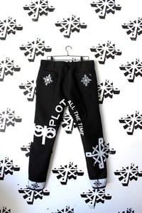 Image of hot hand pants in black 
