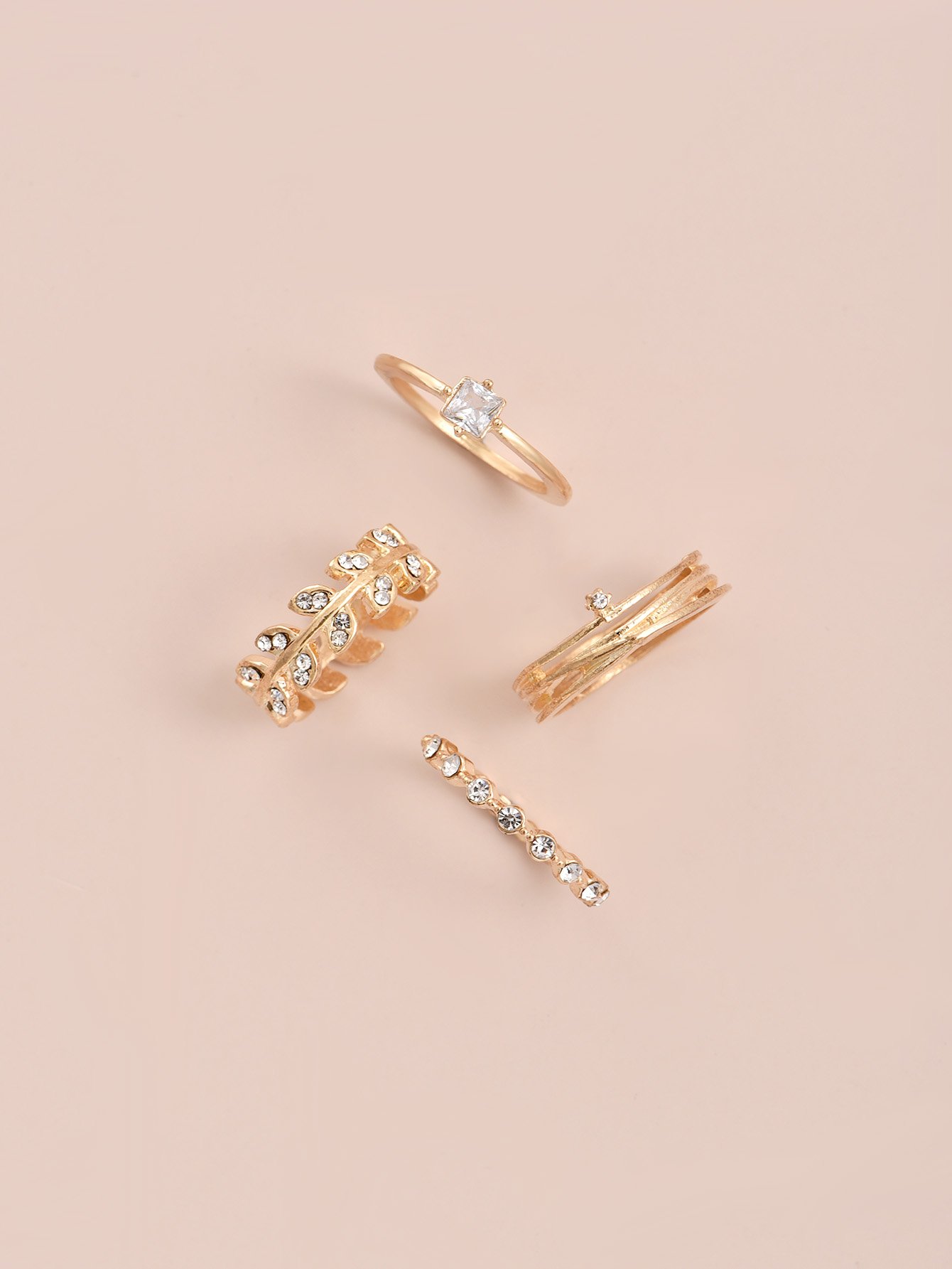Image of Pretty Leaf Design Ring Set