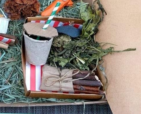 Image of Mini take-away box (FAKEAWAY RANGE)